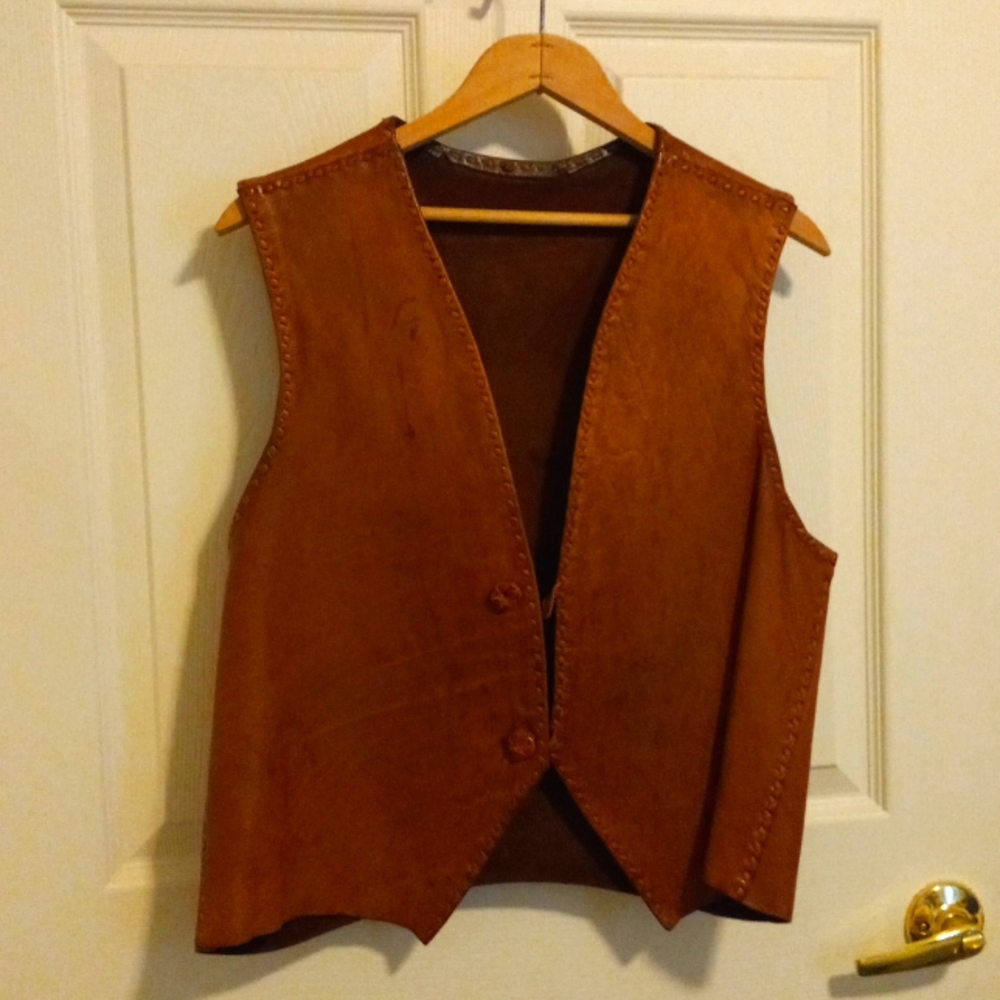 LEATHER VEST